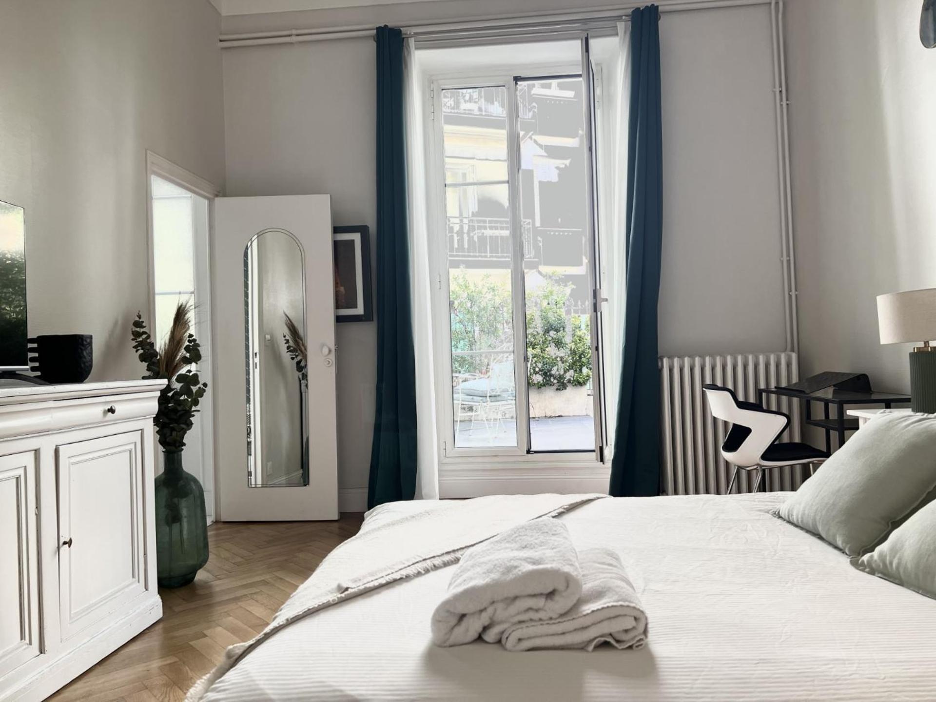 Superbe Appartement De 105 M2, Hyper Centre Avec Terrasse, Parking, A 5 Min De La Mer Nice Exteriér fotografie